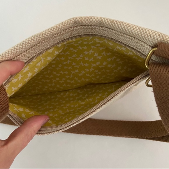 FOSSIL mini keyper crossbody - Picture 8 of 9